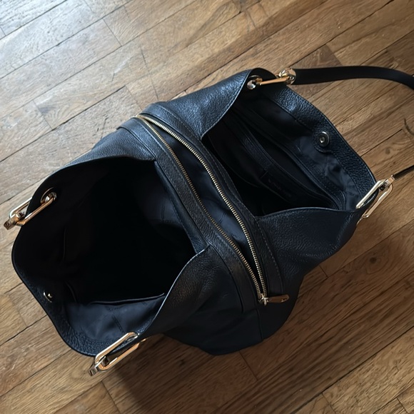 Black and Gold Large Sized Michael Kors Purse - Picture 3 of 4